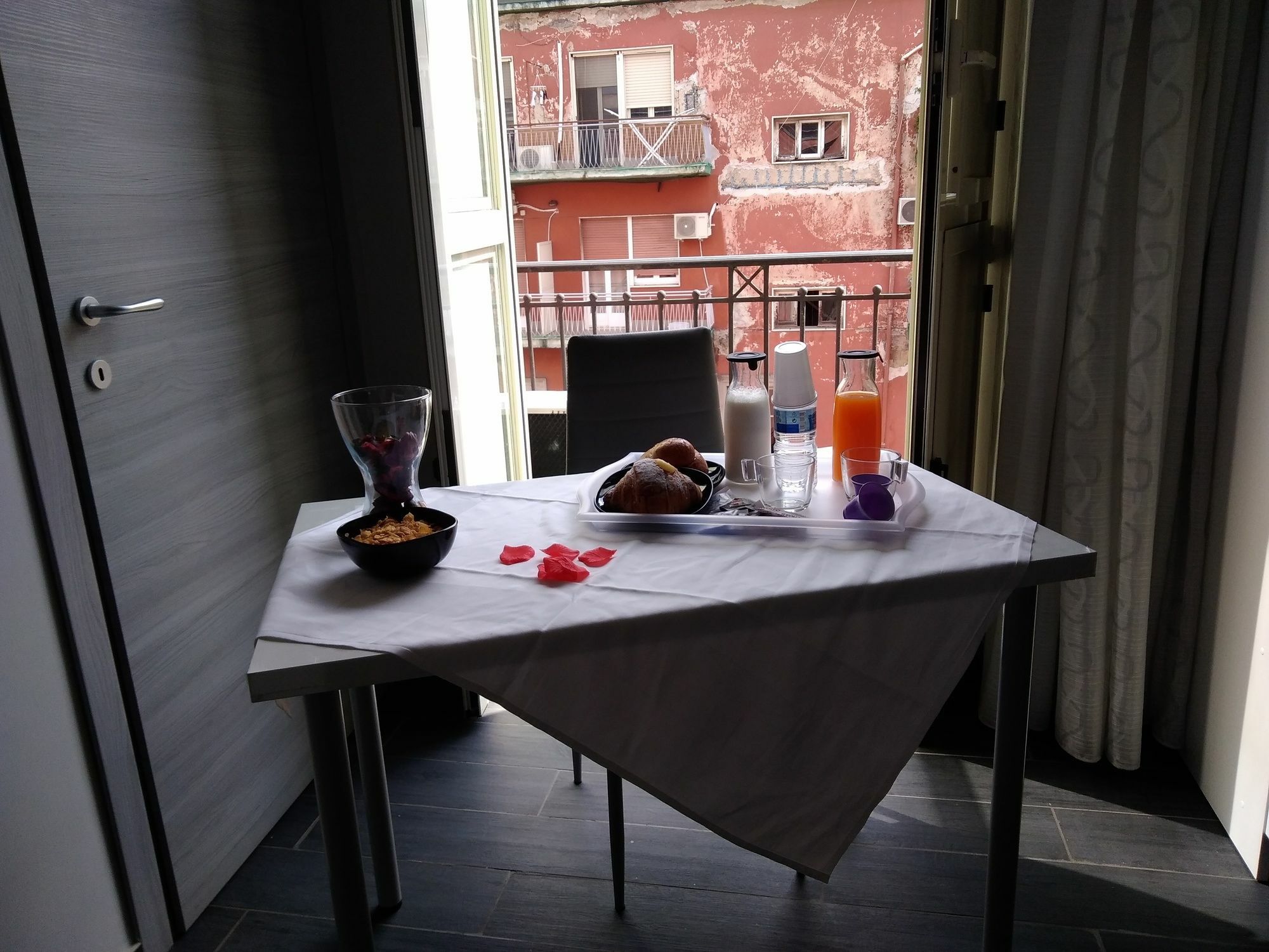 B&B Napoli Simsara Exteriör bild
